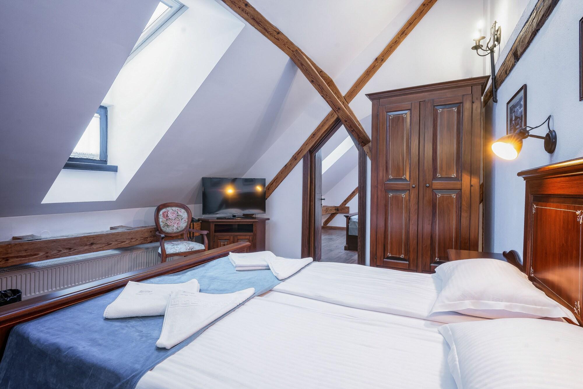 Hotel Boutique Casa Chitic -Hotel And Restaurant Str Johann Gott Nr7 Brasov Luaran gambar