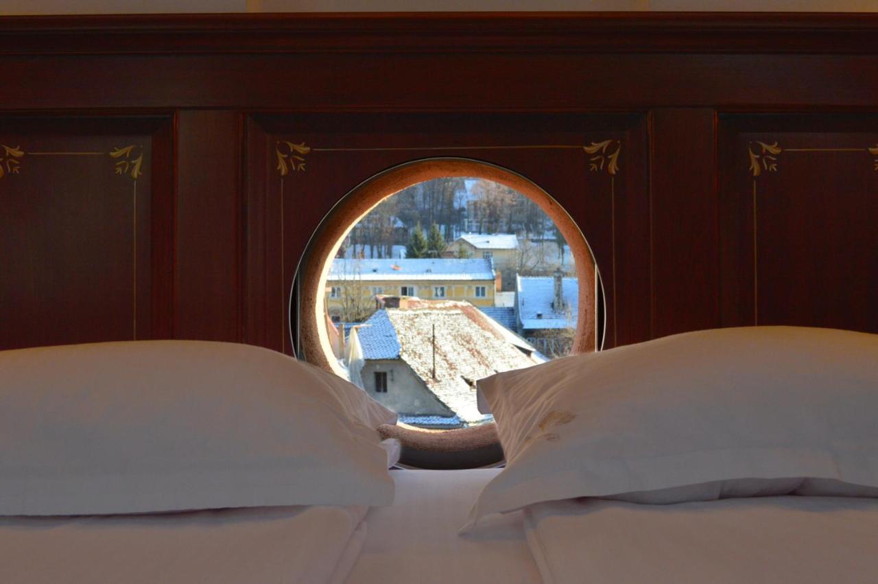 Hotel Boutique Casa Chitic -Hotel And Restaurant Str Johann Gott Nr7 Brasov Luaran gambar